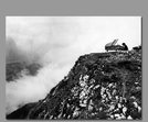 Zum Vergrößern anklicken: Boogie the Berg - Fotoshooting mit einem Flügel auf einem Berg.